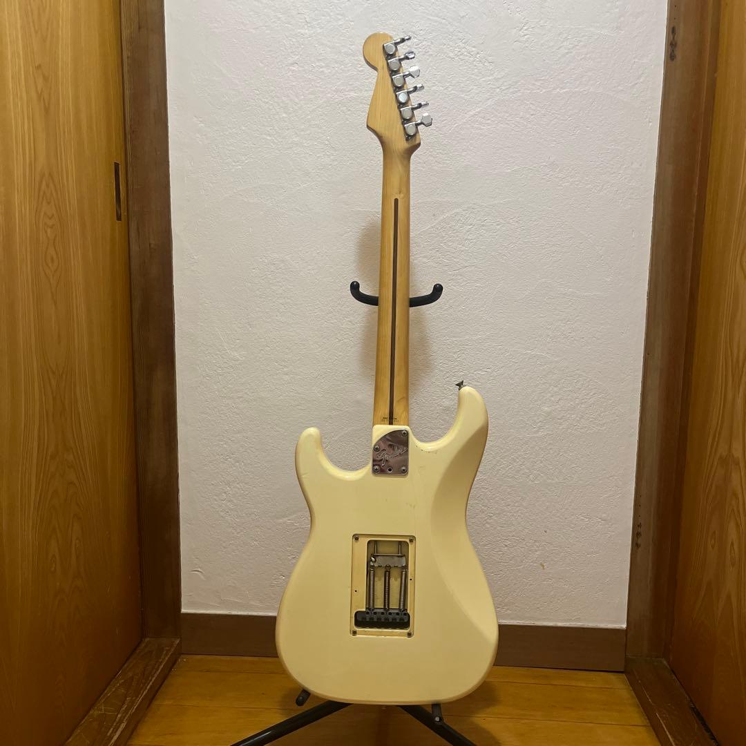 Fender Japan Stratocaster ミディアムスケール