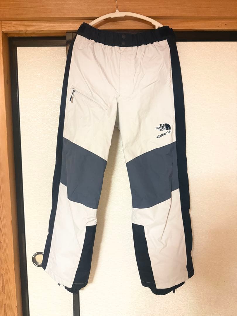 The north face ザ　ノースフェイス　エクストリームスノーパンツのみ