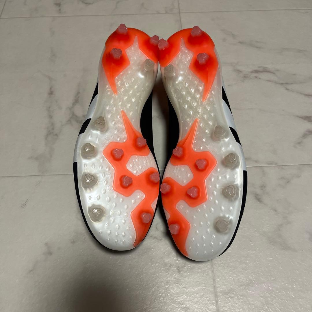 アディダスサッカースパイク プレデターエリートAG 25cm