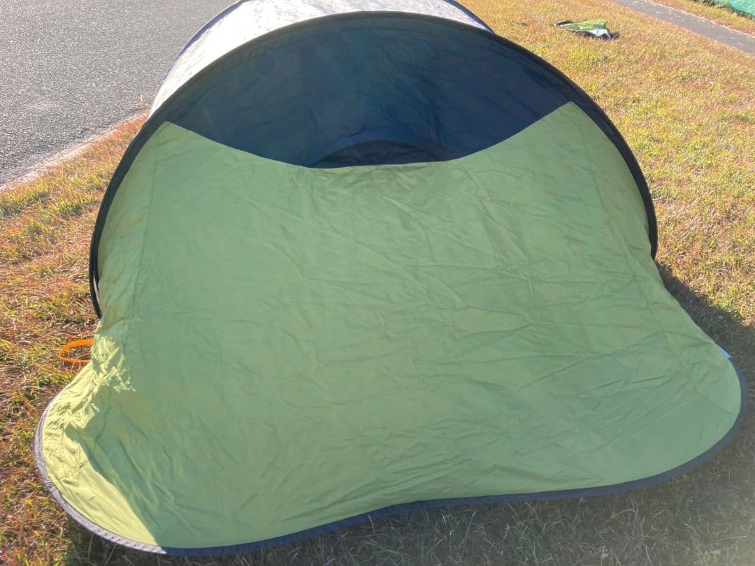 ケシュア　ポップアップテント　キャンプ　アウトドア