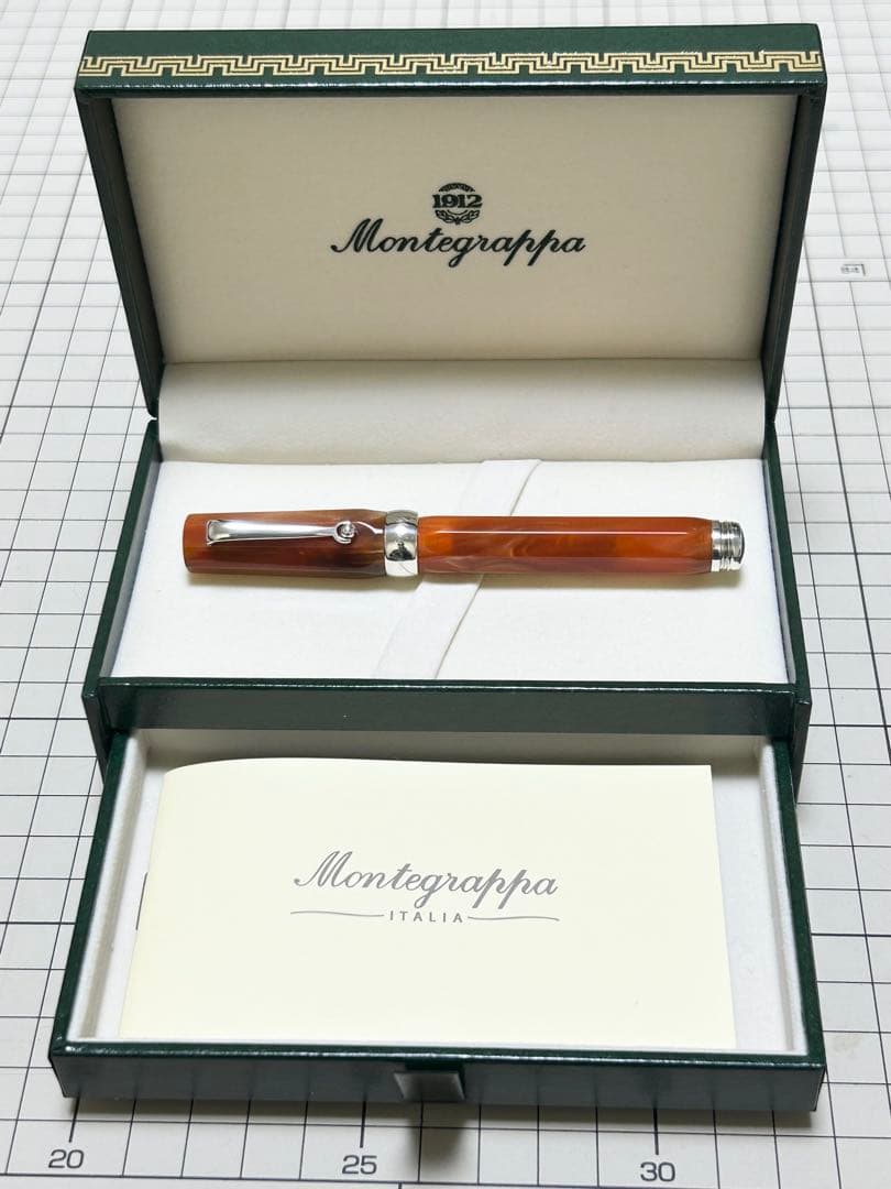 モンテグラッパ　ミクラ　キャラメルブラウン　万年筆 18k （エボナイト芯）