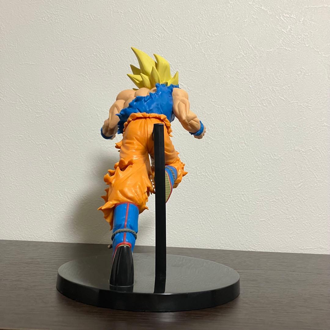 ジャンプ50周年悟空　フィギュア　他1体