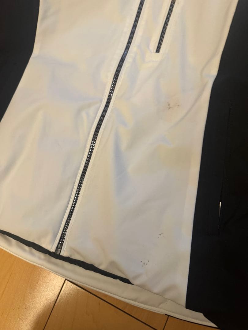 女性用スキーウェア ホワイト/ブラック デサント