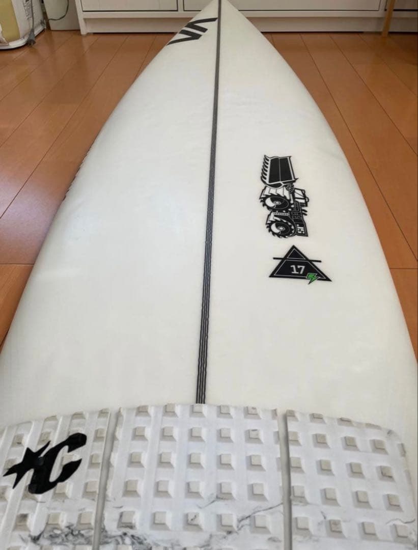 サーフボード　ショート　JSモデル（美品）