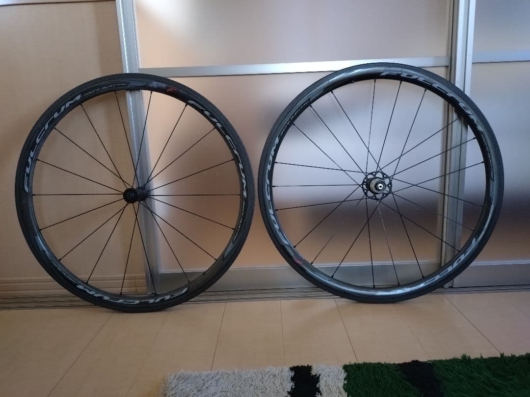 フルクラム レーシングクアトロカーボン