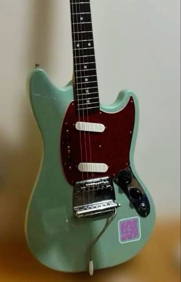 フェンダージャパン　ムスタング　Nシリアル