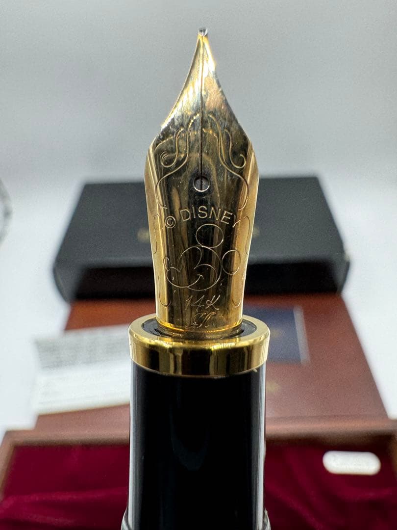 東京ディズニーランド 10周年記念 万年筆 世界限定800本　ミッキーマウス