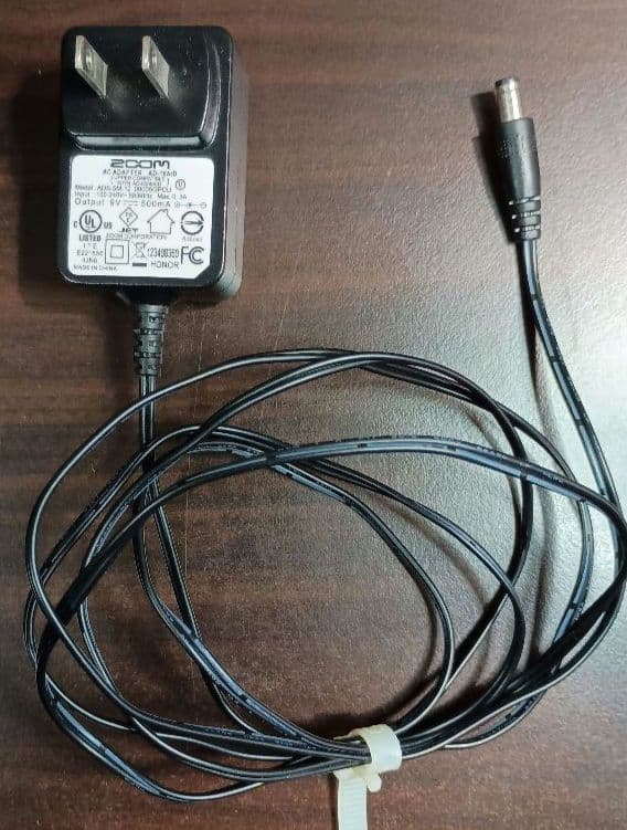 タイムセール【ギターエフェクター】ZOOM G1XFOUR ＋アダプター＋オマケ