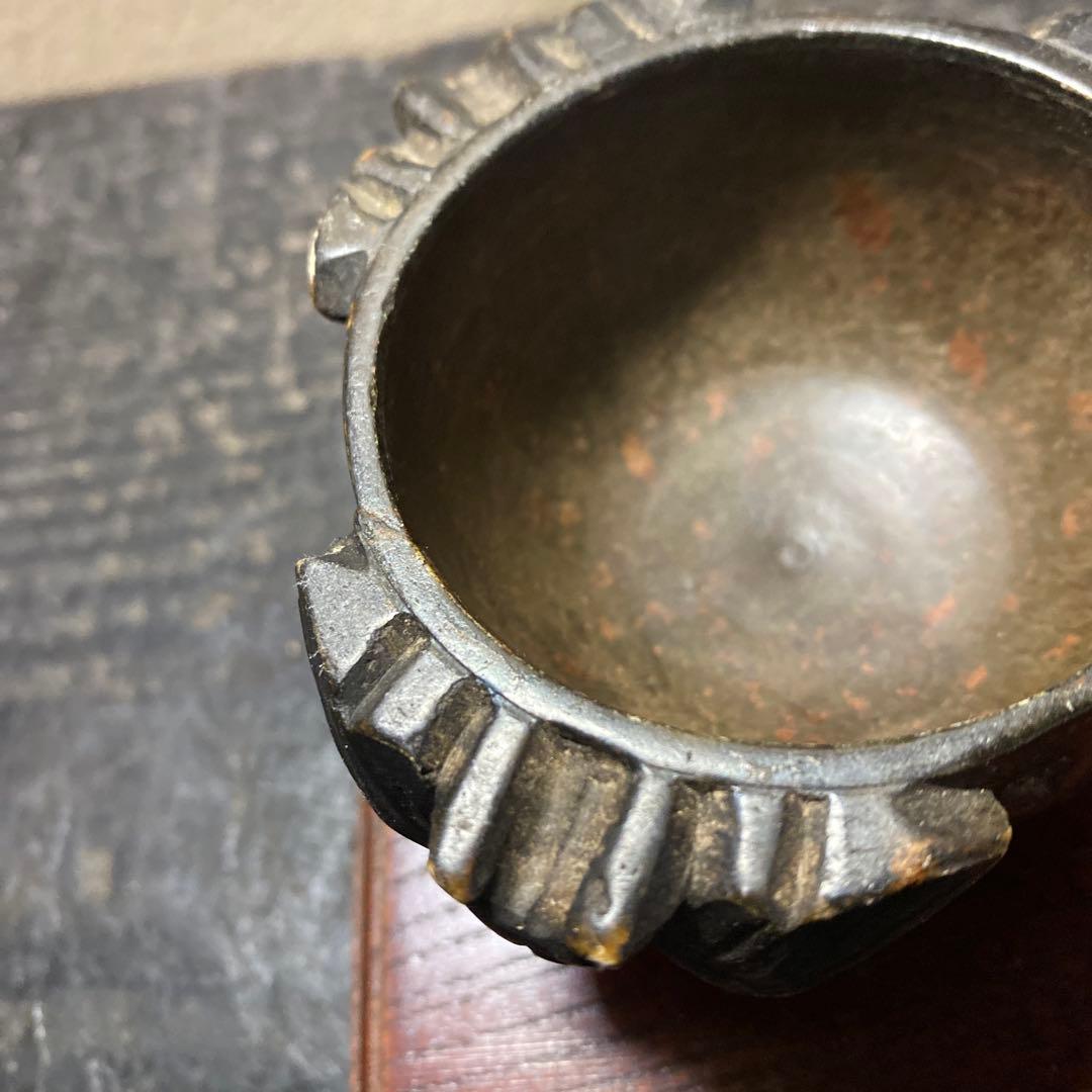 透かし掘龍図玉香炉