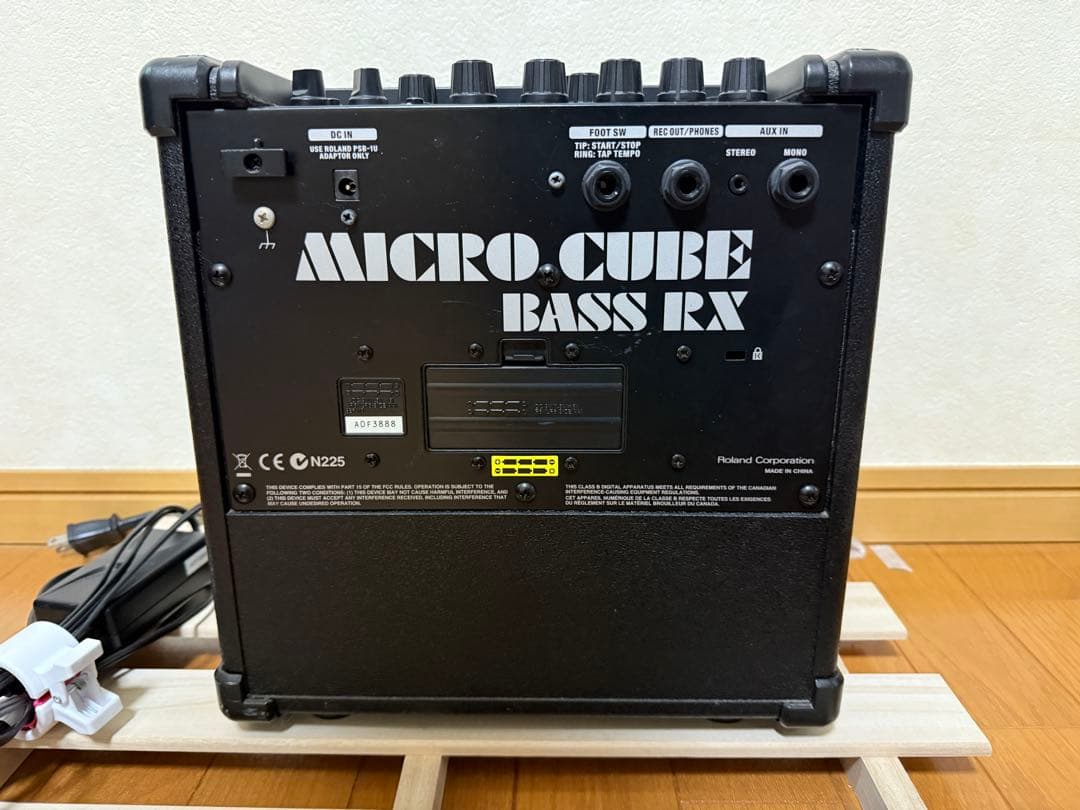 Roland MICRO CUBE BASS RX ベース用アンプ