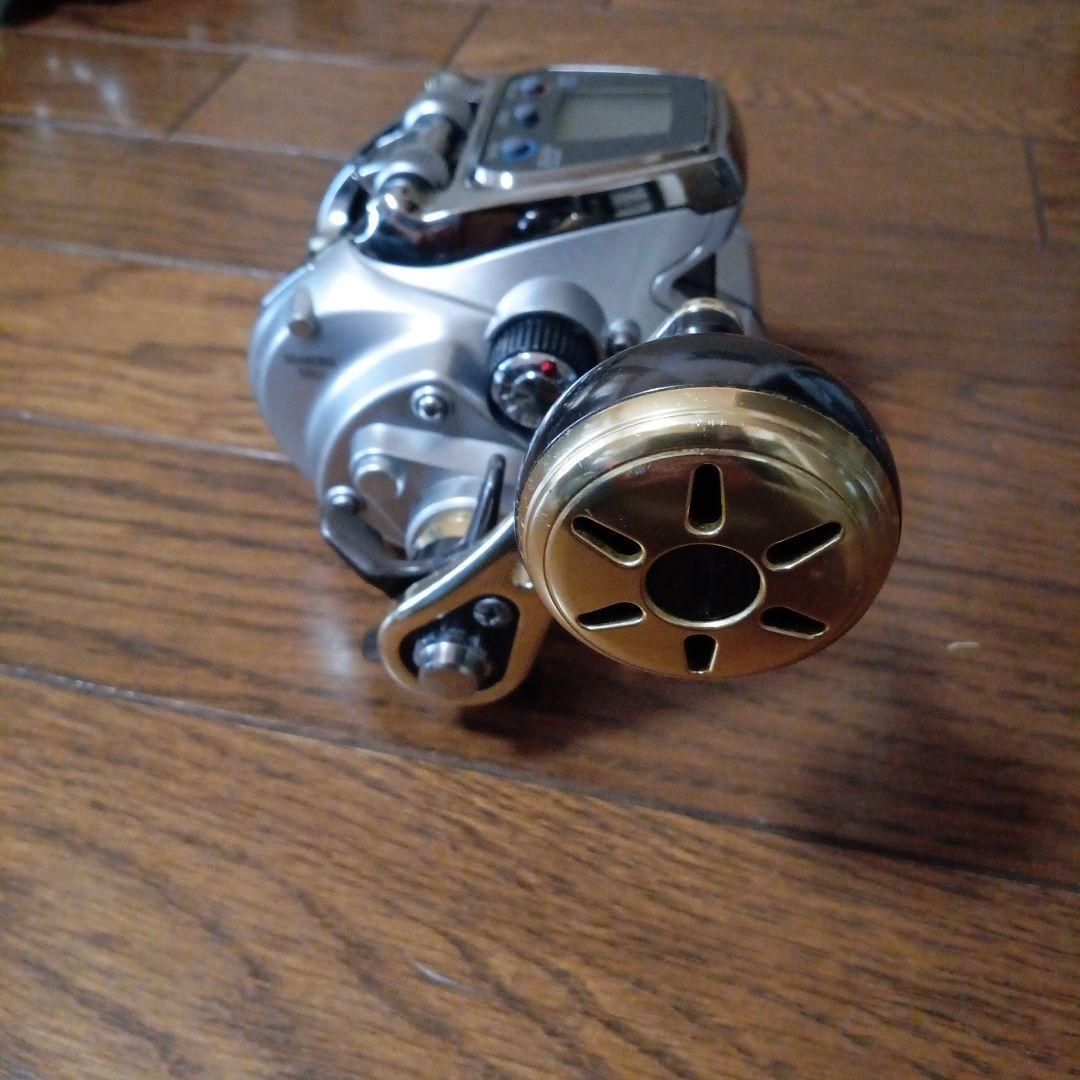 電動リール シルバー ゴールド