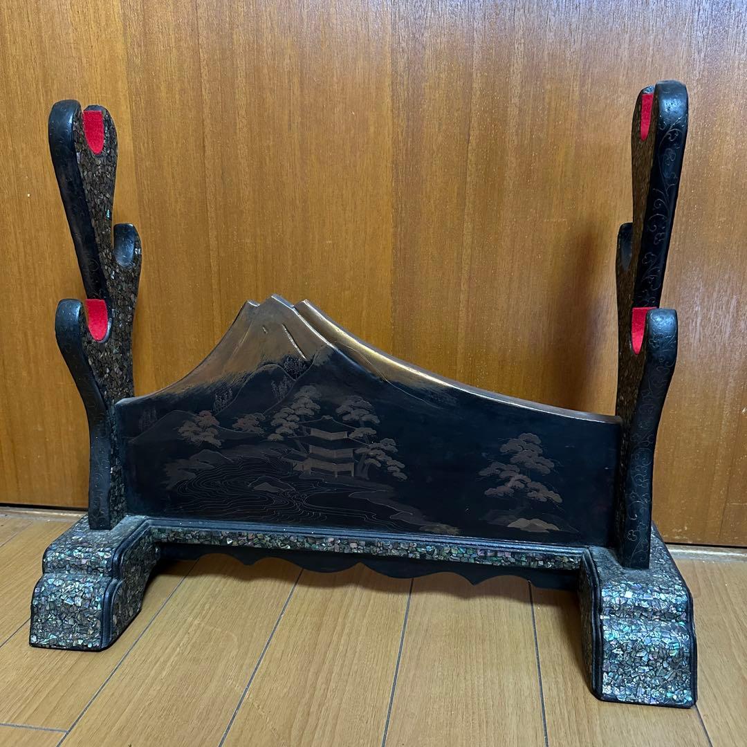 時代物 木製 螺鈿細工 富士山 刀掛け 3本掛 高さ約40.5cm 螺鈿細工