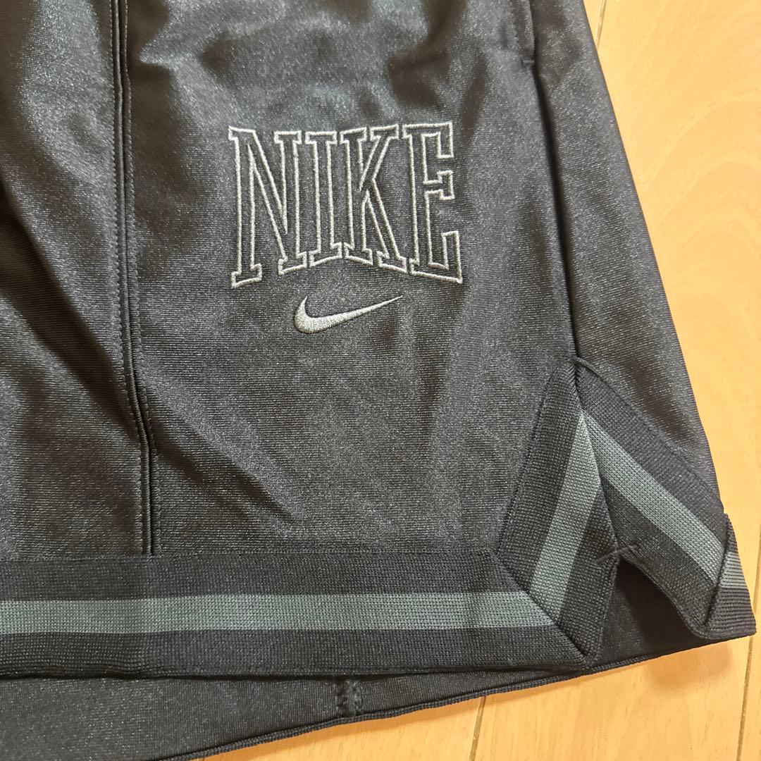 NIKE バスパン　レディースL ブラック