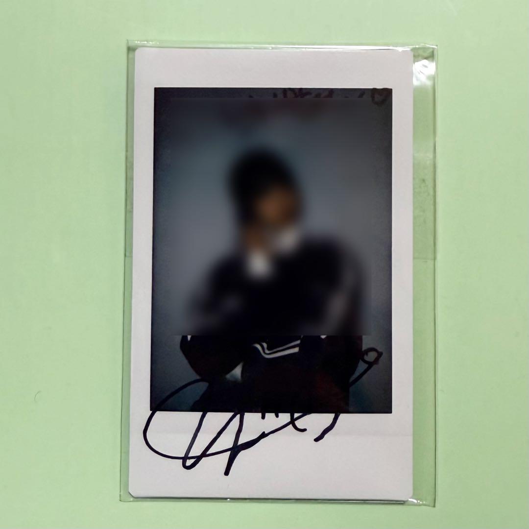 イブ yves 이브 LOONA アユクデ参加特典 直筆サイン ポラロイド