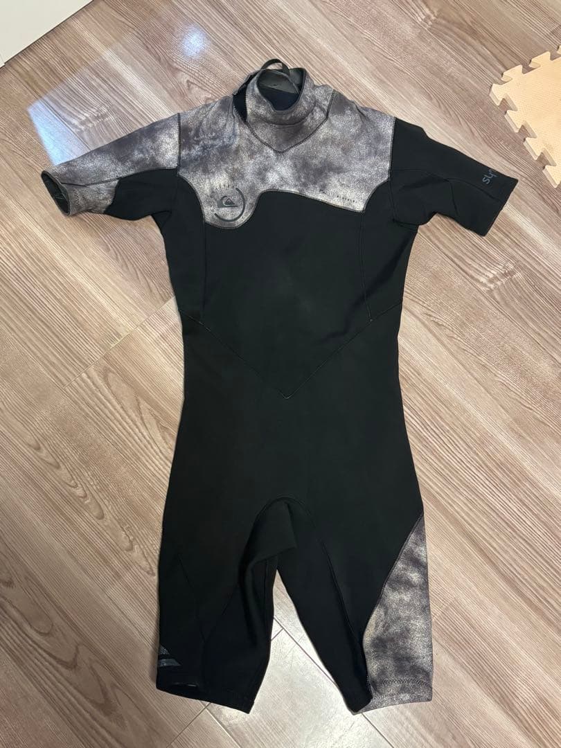 クイックシルバー　スプリング　Lサイズ