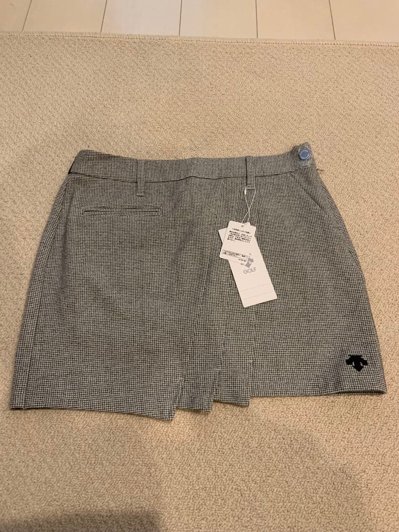 デサントゴルフ　千鳥格子スカート秋服用　Ｍ　新品