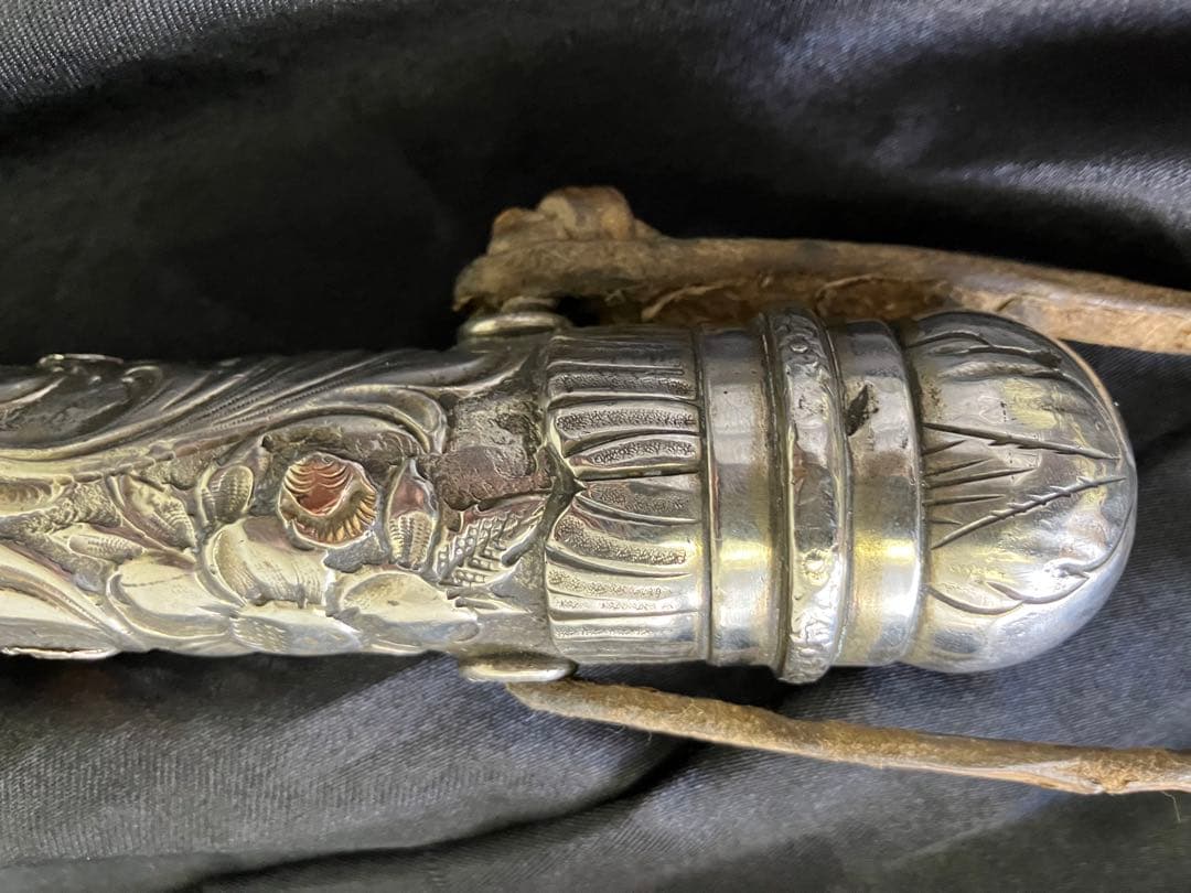 銀の鞭　オークション