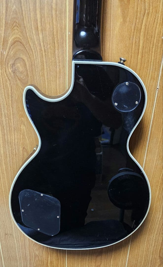 Epiphone Les Paul Custom 現行モデル