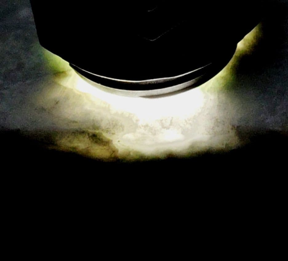 ★翡翠原石★糸魚川硬玉【小滝灰ラベ・転石・切り出し❷1528ｇ】