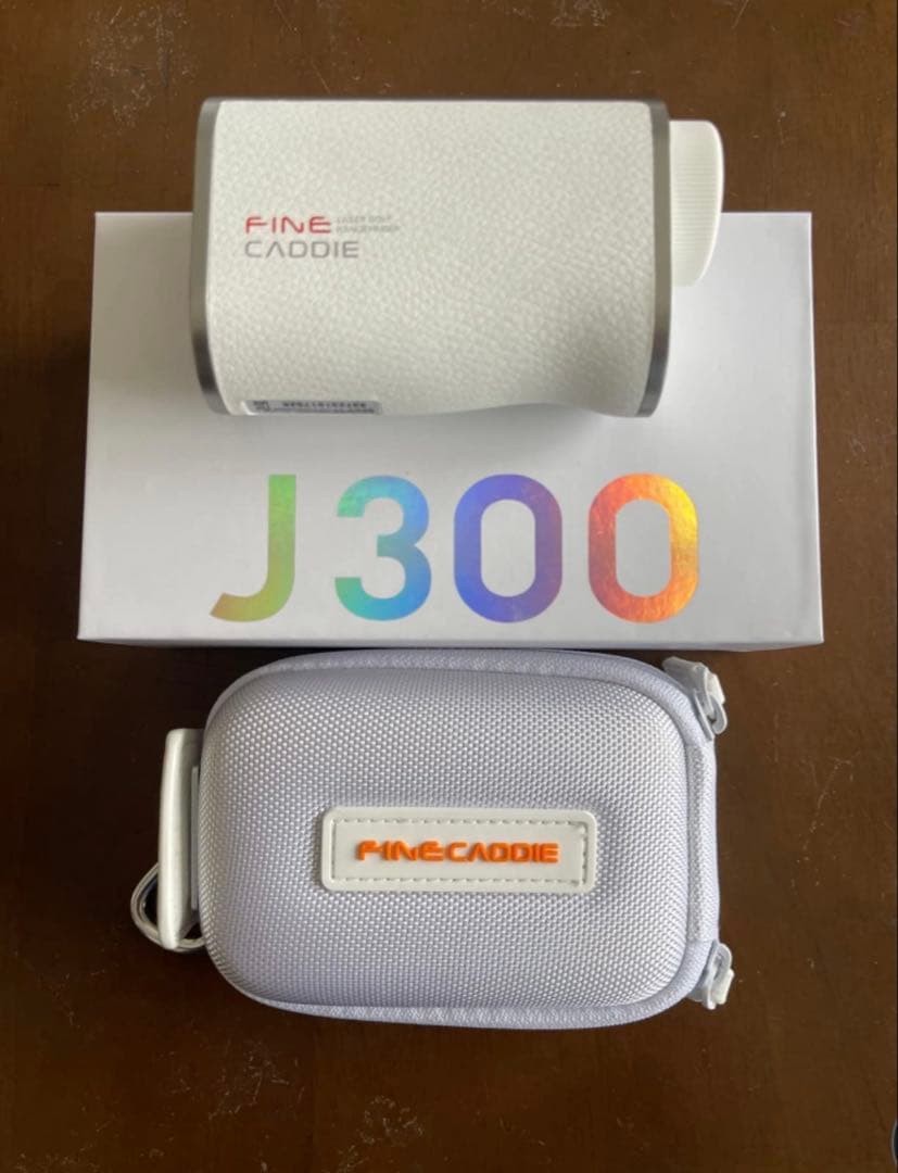 美品　FINECADDIE J300 レーザー距離計