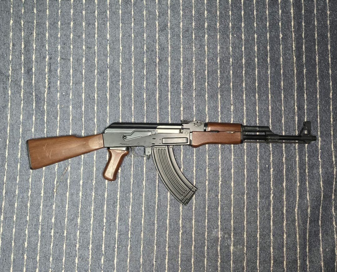 東京マルイ電動ガン　AK47