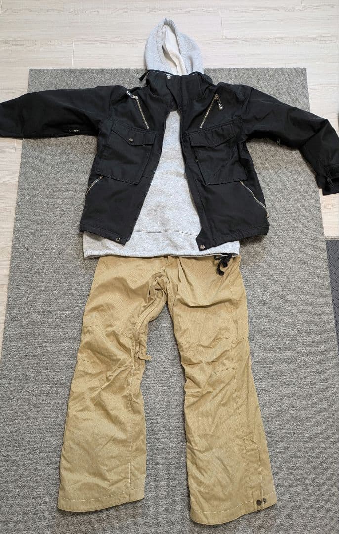 【定価5万円以上】本格スノボウェア3点セット 防水2万mm 黒×カーキ