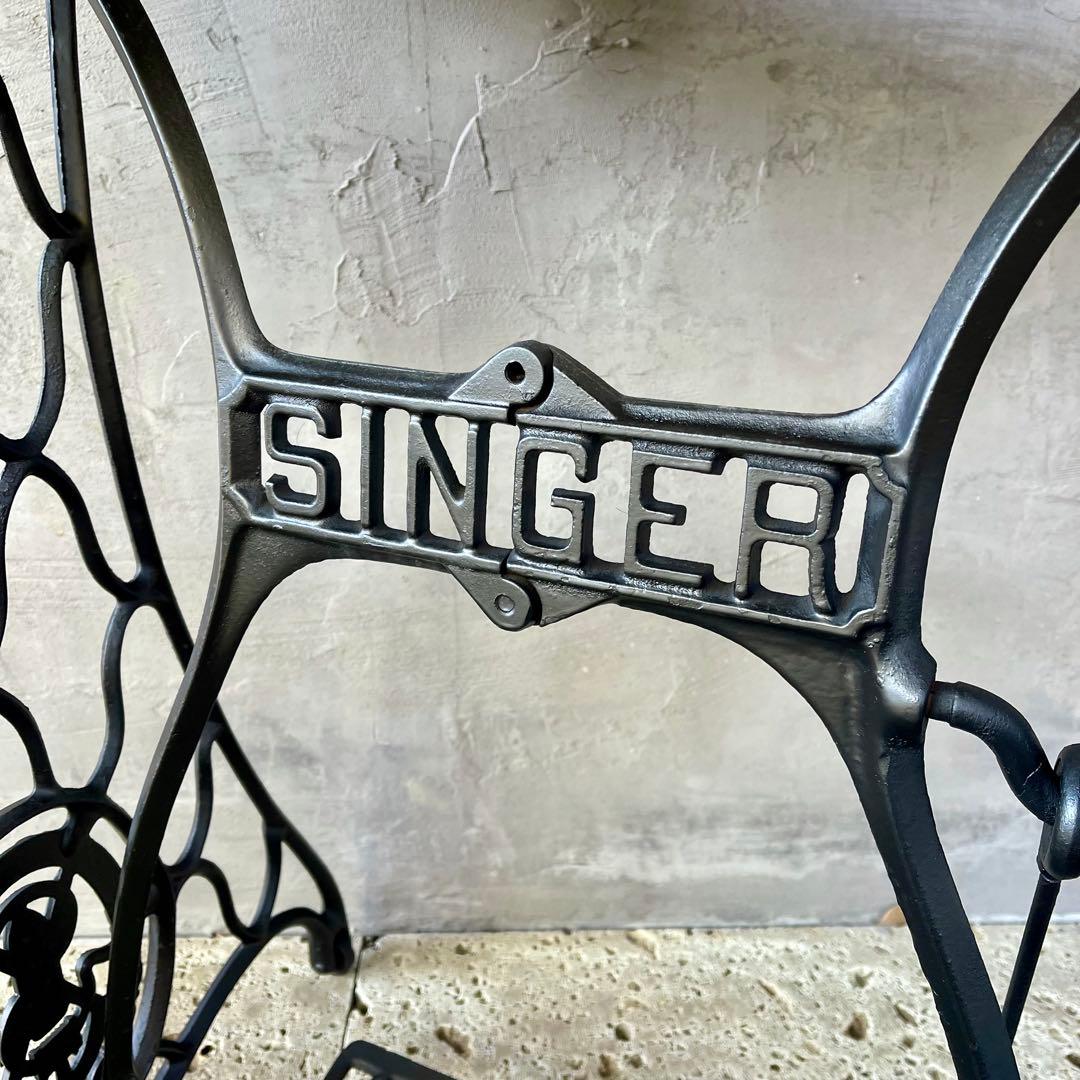 イギリス　アンティークミシン脚テーブル　SINGER 足踏みミシン　網目　鉄脚