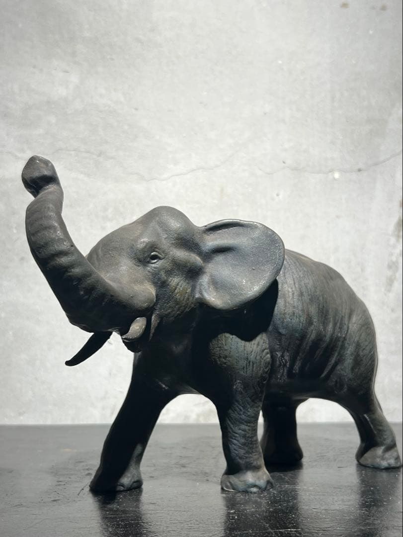 ヴィンテージ 鉄製 象／ゾウのオブジェ 】リアルな表情で造りも良いです