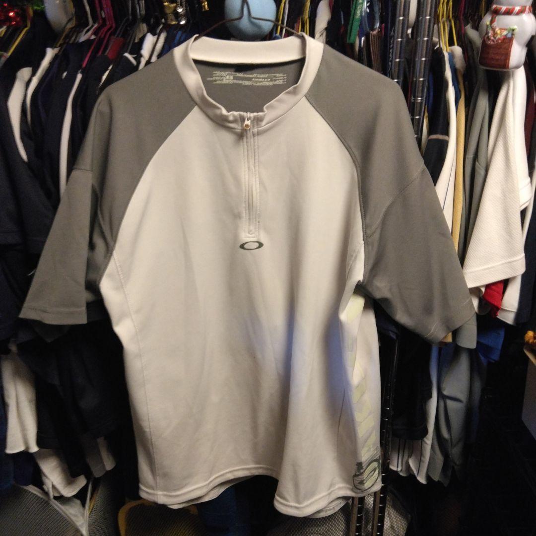 野球ウェア　OAKLEYオークリー　半袖ポロシャツLサイズダークブラックシルバー