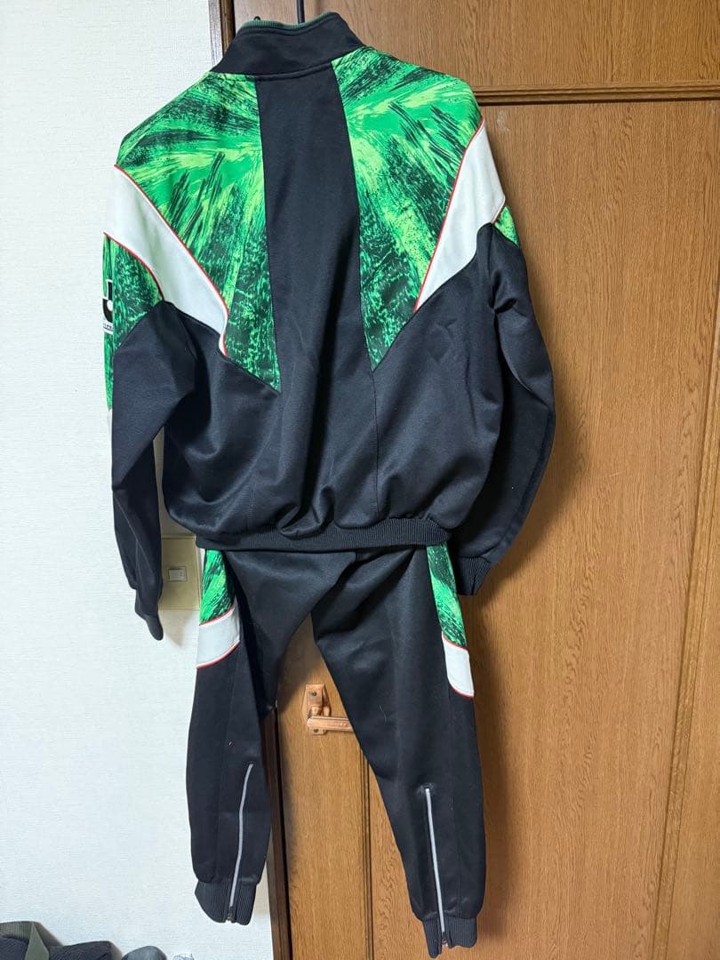 読売ヴェルディ　ヴェルディ川崎　jリーグ ジャージ　上下セット