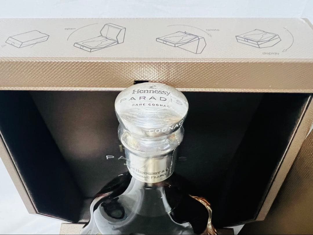ヘネシー パラディ　コニャック　カード　化粧箱　外カバー付　未開封　正規輸入品