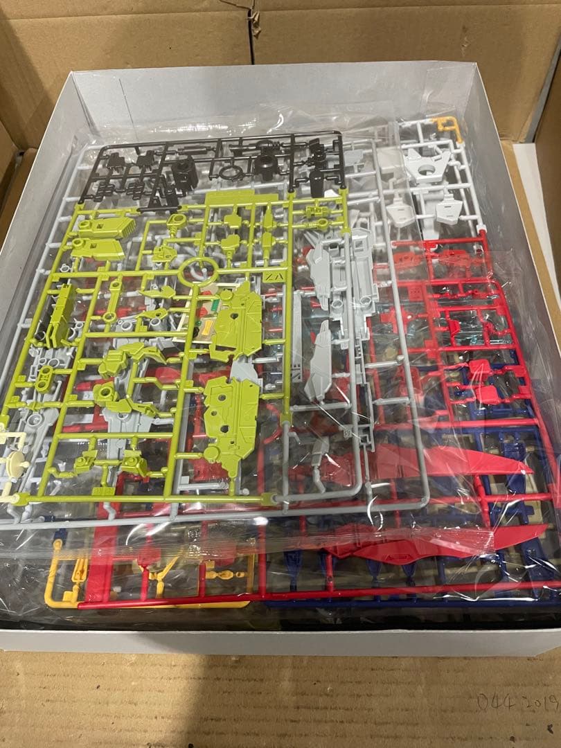 HG SEED FREEDOM デスティニーガンダムSpecⅡ&ゼウスシルエット