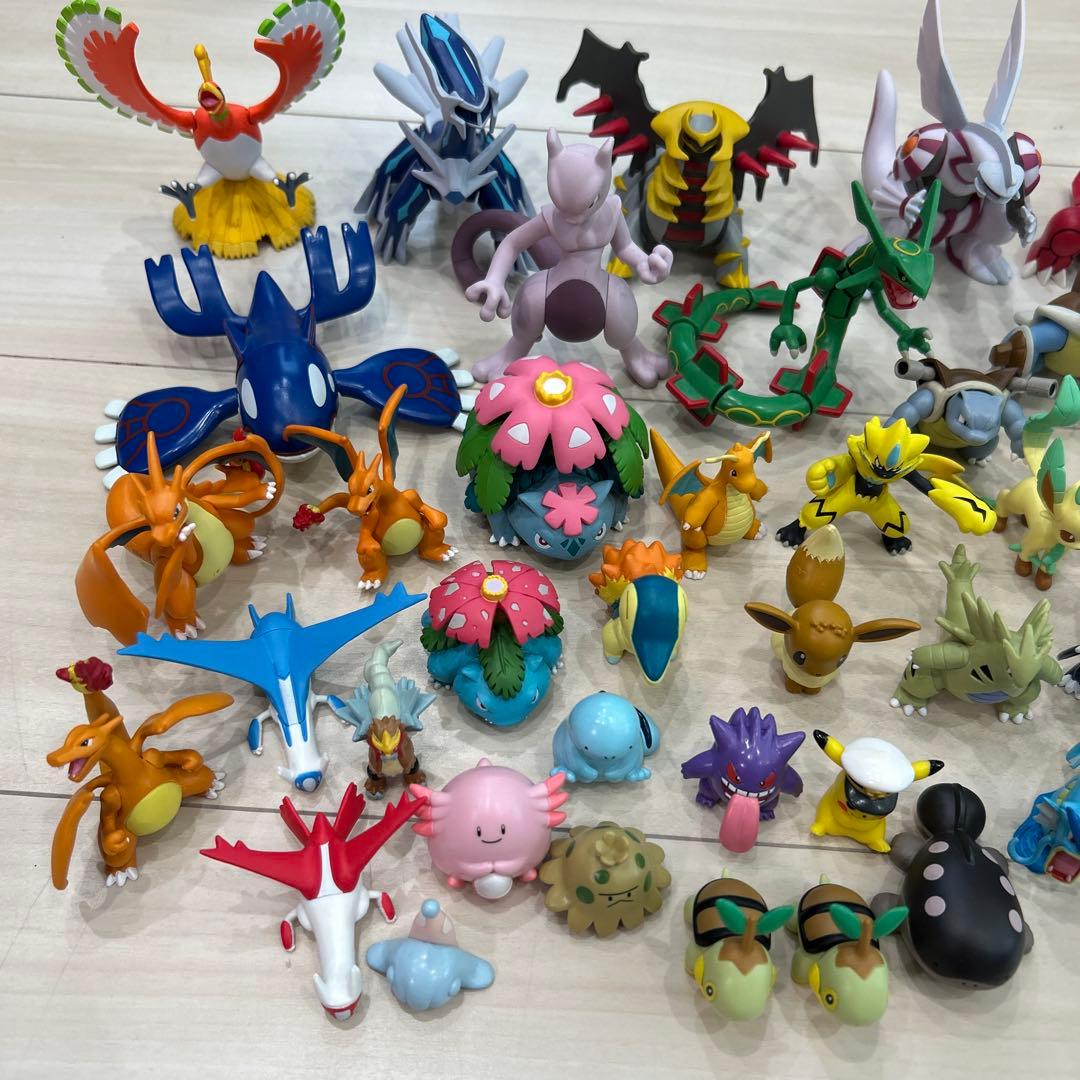 ポケモン モンコレ フィギュアなど