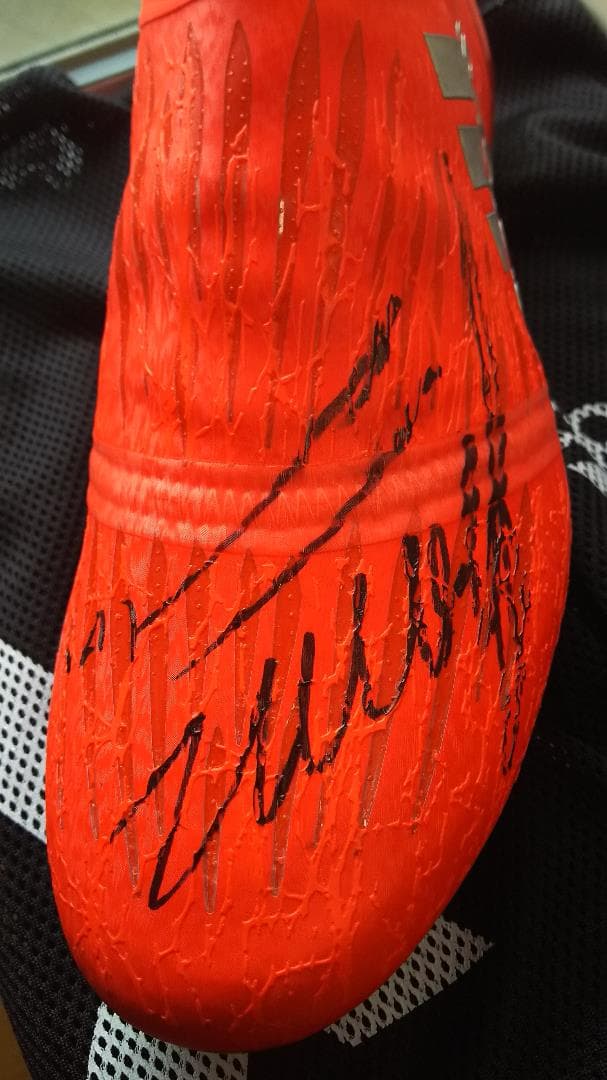 ハメス・ロドリゲスーサイン付き　2016年アディダス限定スパイク