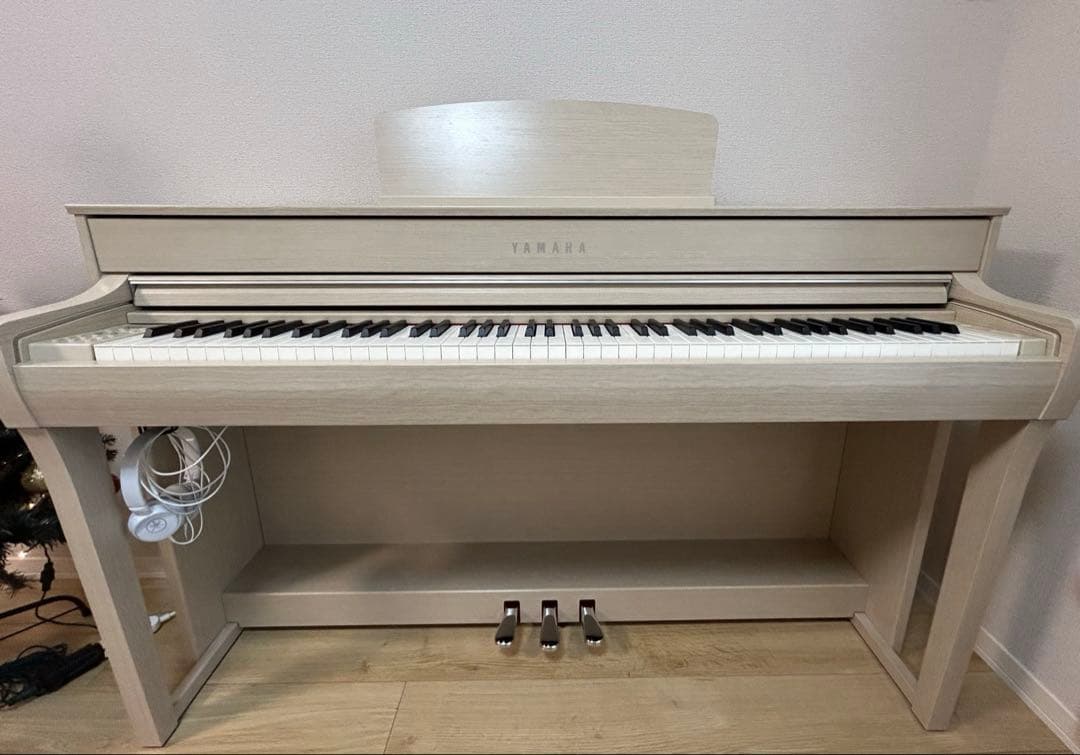 【ヤマハ電子ピアノ】YAMAHA CLP-735 ホワイト 配送要相談