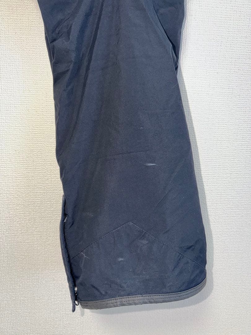 volcom goretex 黒 スノーボードパンツ ジッパーポケット付き