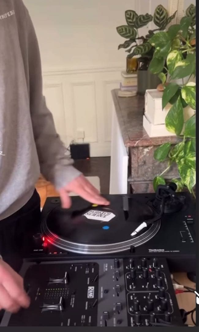 RANE TTM 56 DJミキサー