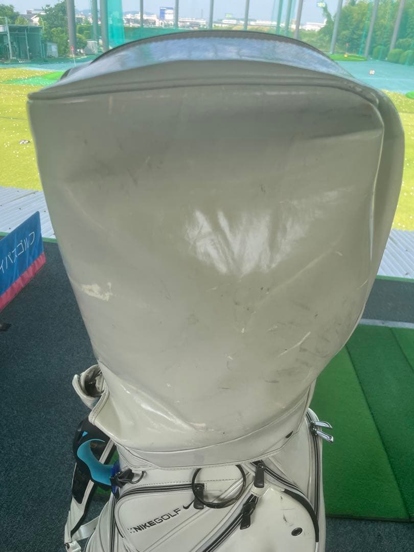 Nike 廃盤エナメルキャディバッグ ツアースタッフモデル