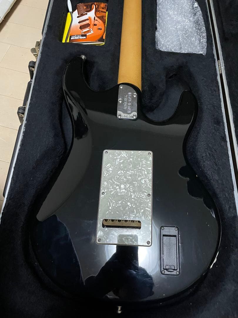 MusicMan Silhouette Special レフティ　左利き　ギター