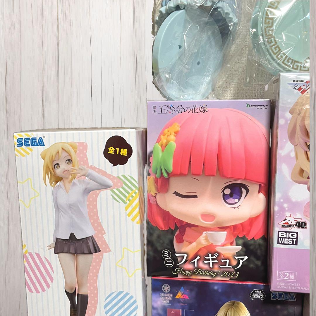 アニメ　フィギュアなど　22体まとめ