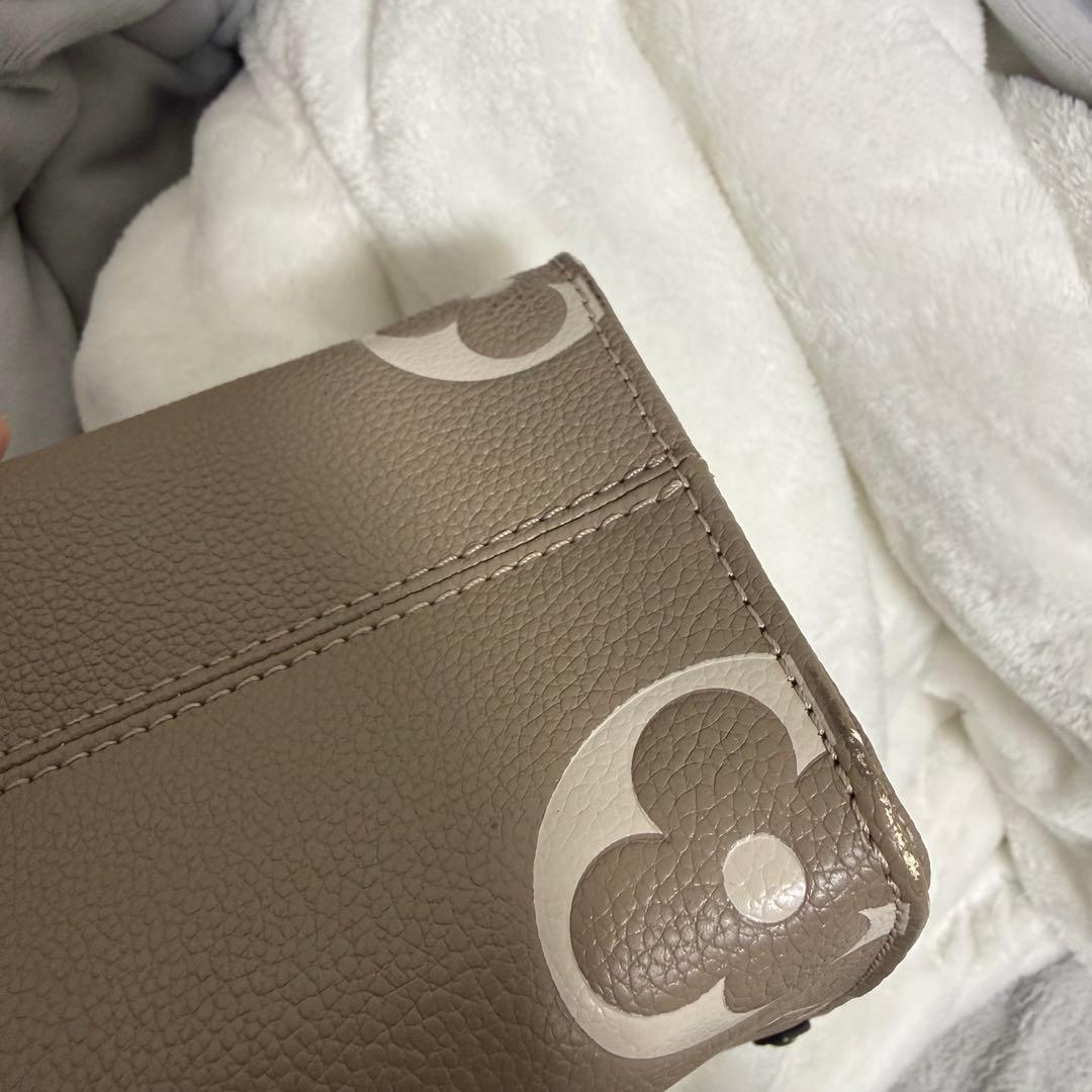 ハンドバッグ　ノーブランド　ノベルティ　ベージュ　オンザゴー