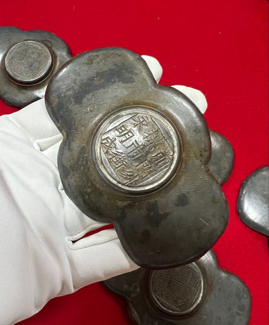 中国美術 古錫 細密彫刻 前門外楳市街永明成 托子セット　茶道具