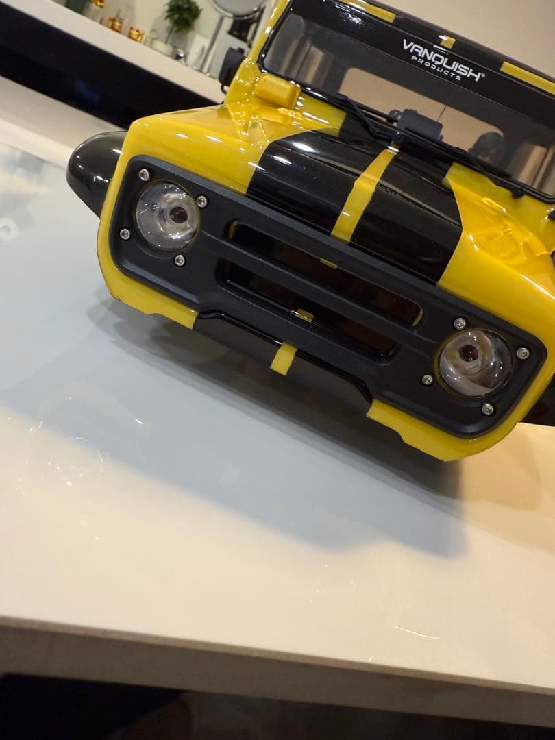 1/10 Vanquish vs4-10 phoenix ボディ オプション多数