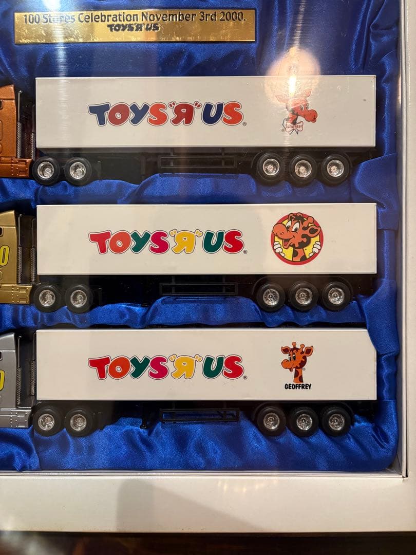 【希少】Toys 'R' Us100店舗記念トラックセット　トイザらス