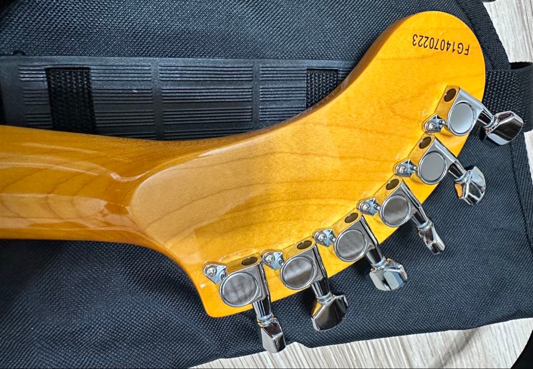 【美品希少フルセット】FERNANDES ZO-3 アンプ内蔵　純正HC/SC付