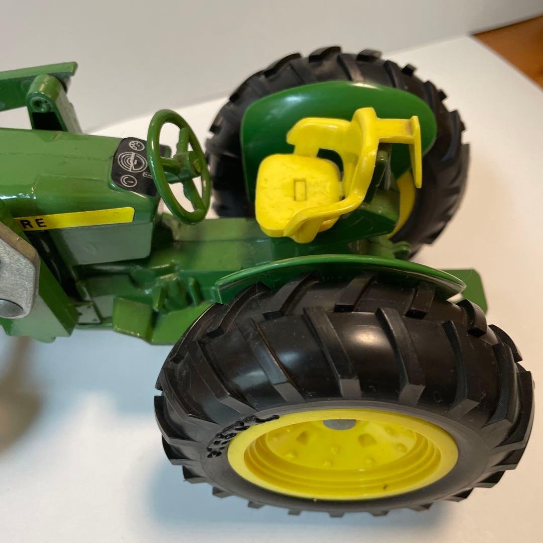 2211.ジョンディアトラクターJD2010 1/16ミニカー