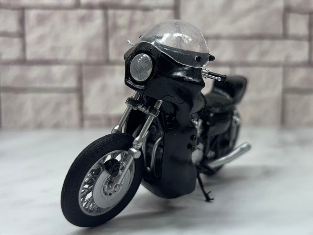 1/24ミニカー　MADMAX トゥーカッター　バイク　Z750RS Z2仕様