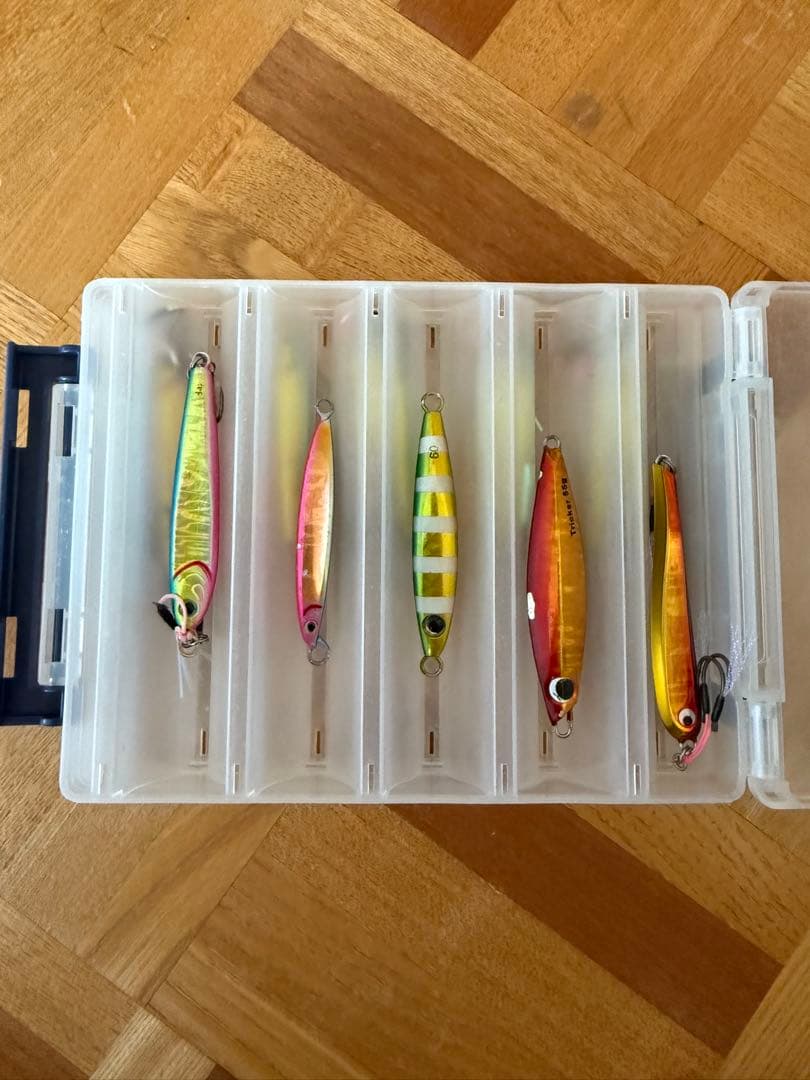 【特価】TGベイト等、中古高価メタルジグ10個セット（60g〜80g）ケース付き