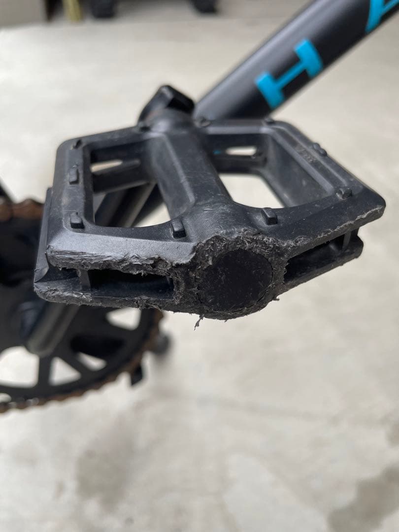 HARO (ハロー) BIKES SHREDDER 18インチ ブラック/ブルー