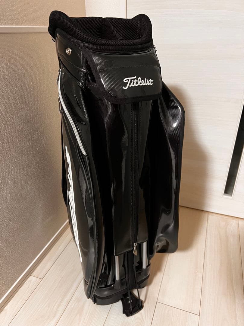 美品 Titleist ゴルフバッグ 黒/赤 エナメル